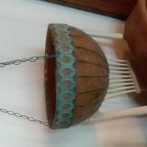 NWOT Hanging Basket with Included Coconut Fiber Liner